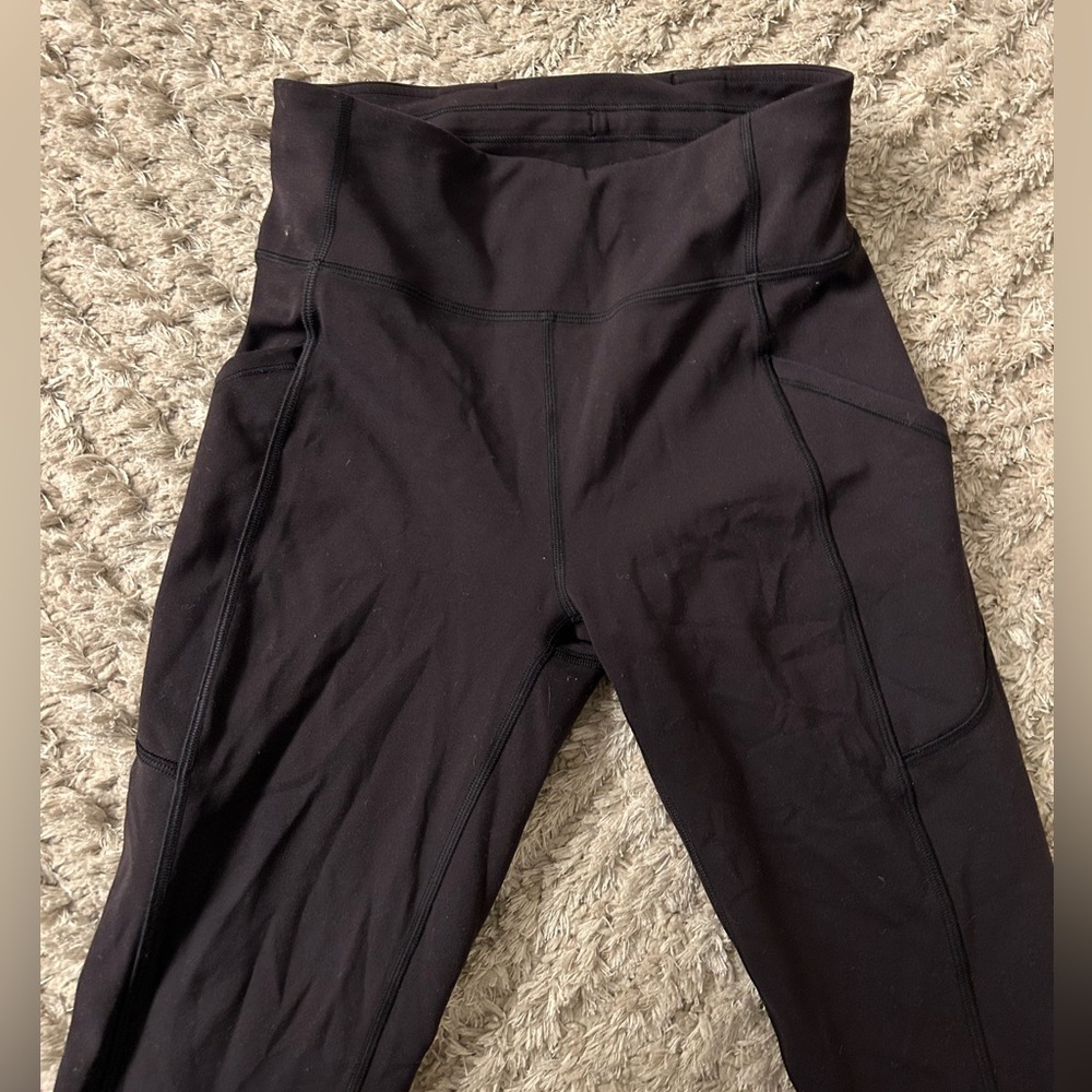 Black Lululemon align leggings